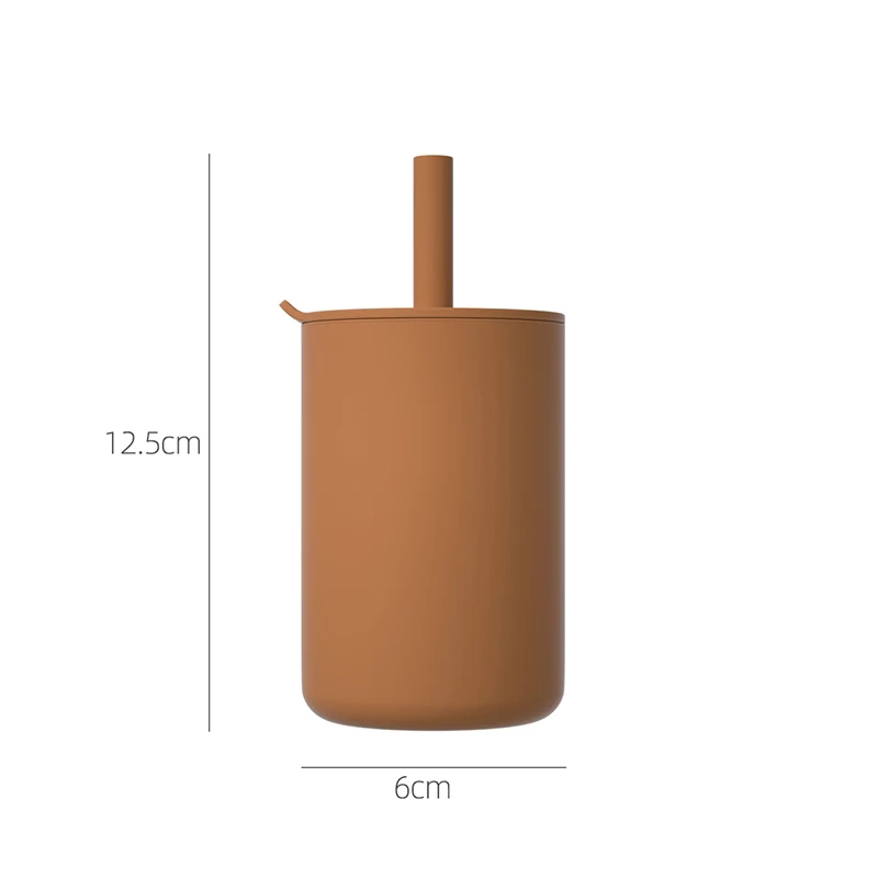 كوب مقاوم للماء مع قش سيليكون لتغذية الطفل